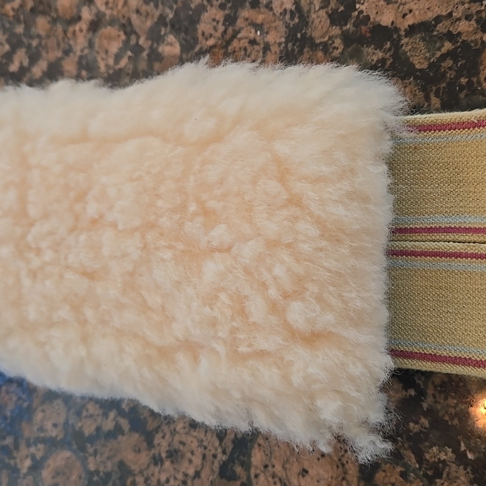 Edgewood Leather Horse Girth with Sheepskin Lining 52 - Picture 3 of 5